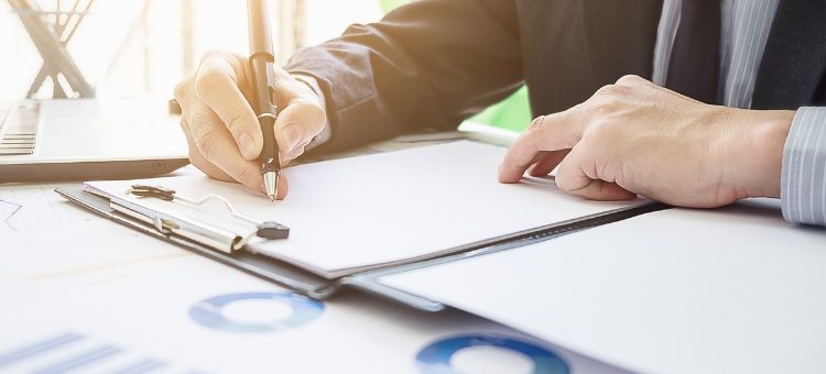 How to Compare Academic Writers Using Verified Reviews